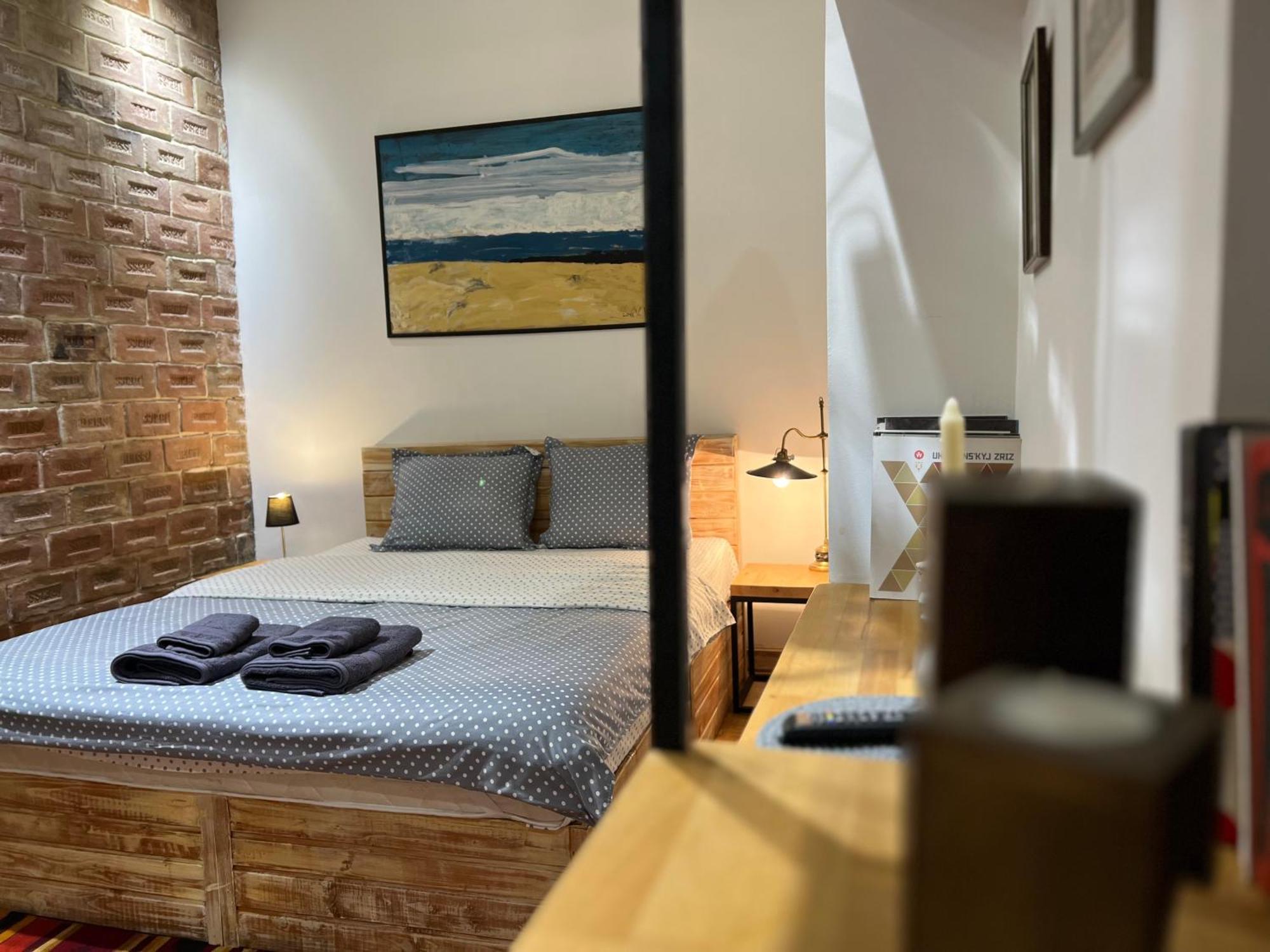 Loft-Style Apt On Virmenska Str Lviv Buitenkant foto