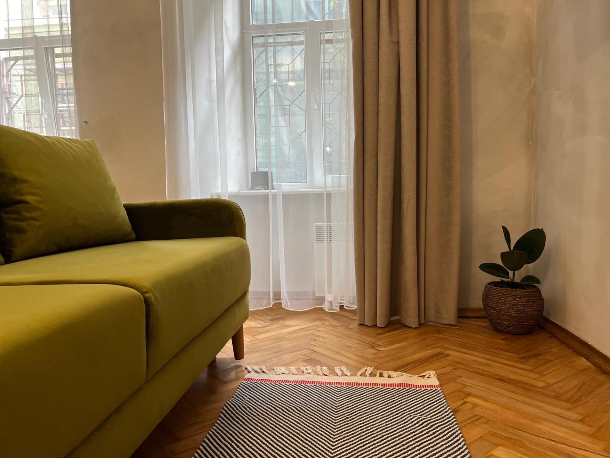 Loft-Style Apt On Virmenska Str Lviv Buitenkant foto