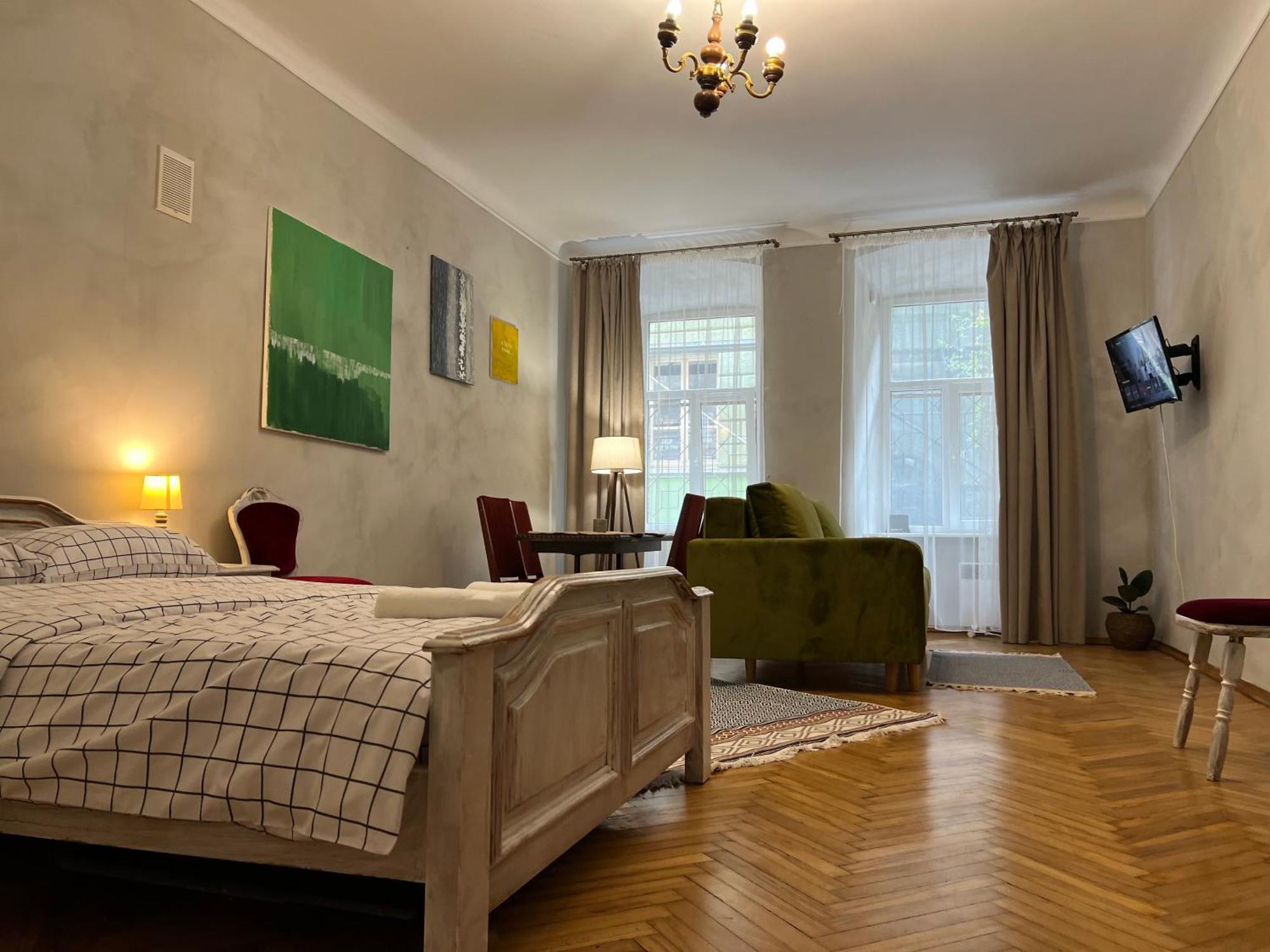 Loft-Style Apt On Virmenska Str Lviv Buitenkant foto