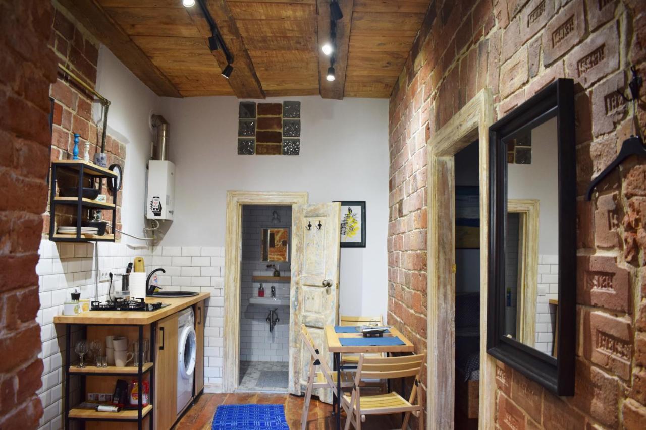 Loft-Style Apt On Virmenska Str Lviv Buitenkant foto