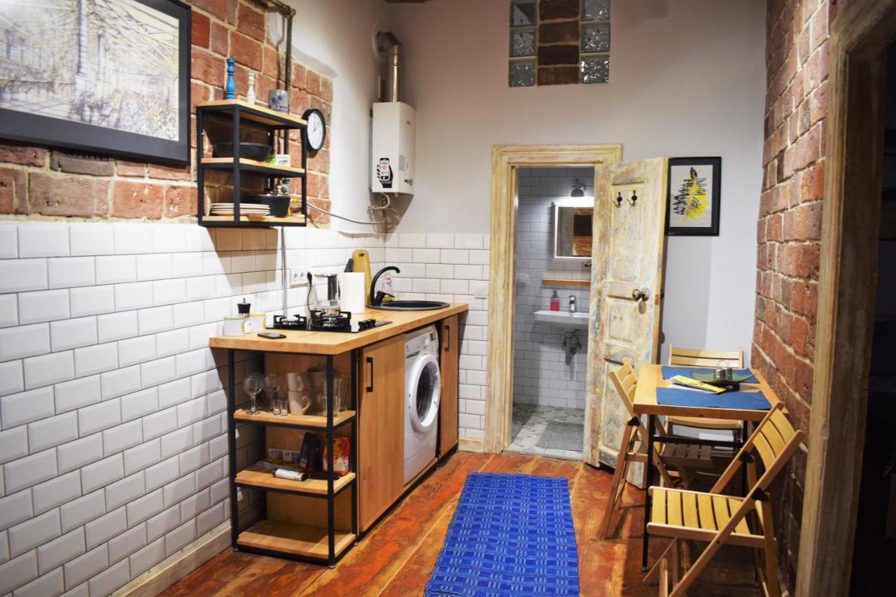 Loft-Style Apt On Virmenska Str Lviv Buitenkant foto